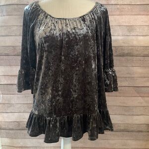 Beach lunch lounge Women’s shirt Size M NWOT